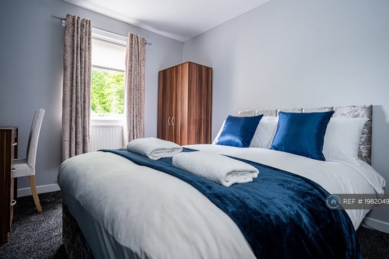 3 bedroom house in Hopetoun Bank, Bourtreehill South, Irvine, KA11 (3