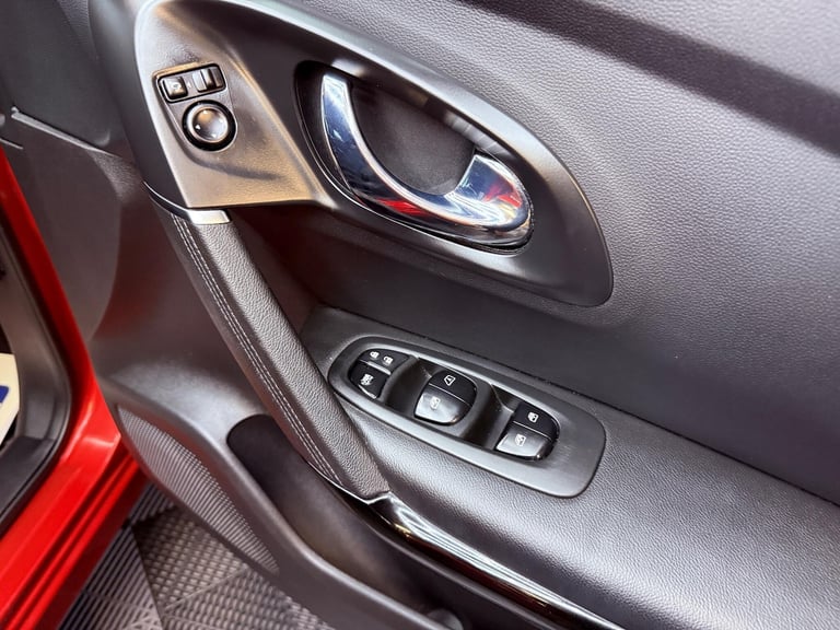 2017 Renault Kadjar 1.5 dCi Dynamique S Nav EDC Euro 6 (s/s) 5dr HATCHBACK Diesel Automatic