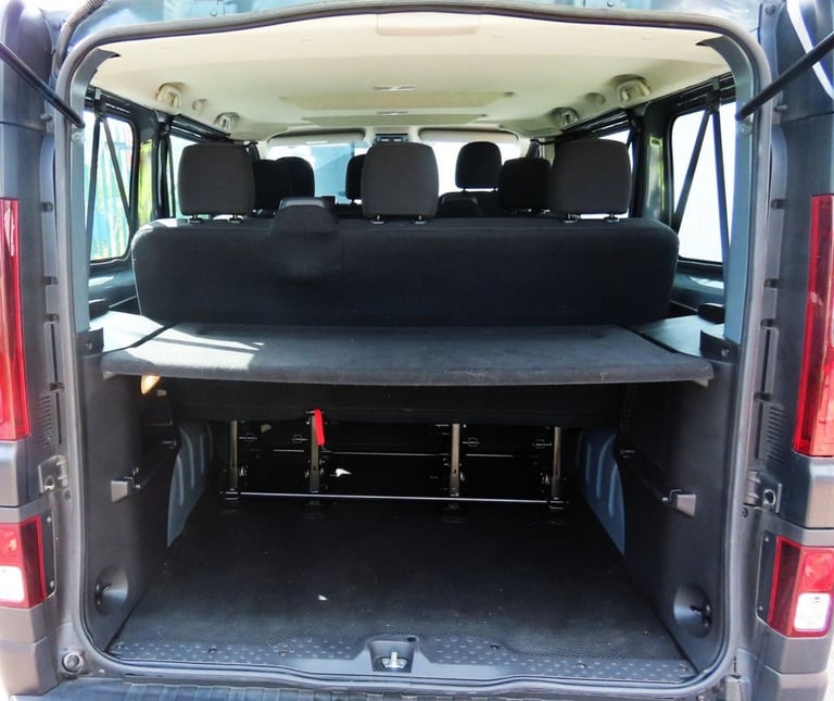 2024 Renault Trafic SL28 ENERGY dCi 145 Business 9 Seater MPV DIESEL Manual