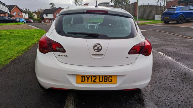 image for Vauxhall, ASTRA, Hatchback, 2012, Manual, 1598 (cc), 5 doors