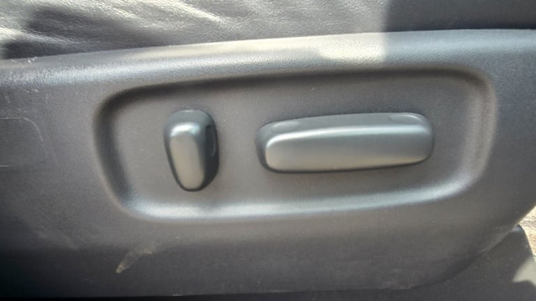 Fresh JDM Import Toyota Estima Aeras G Edition 2.4 Auto 7 Seater MPV Ulez Free