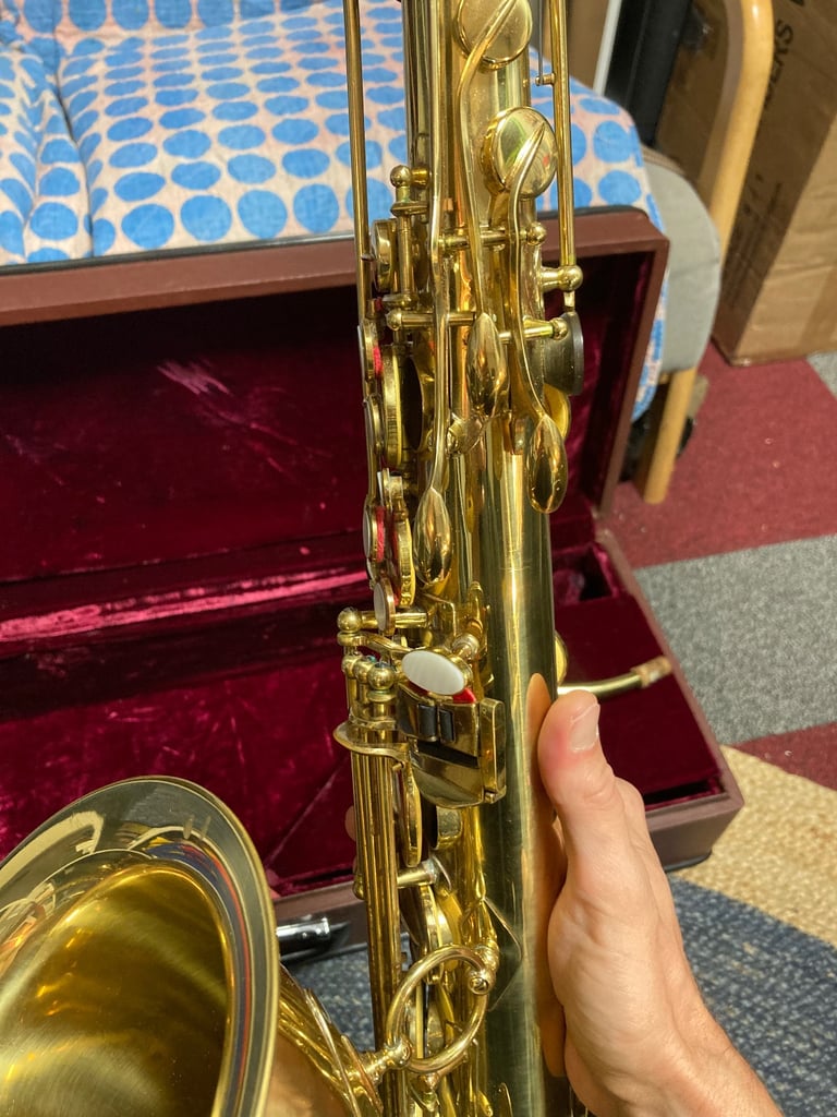 Tenor sax Mark VI copy, plays great !