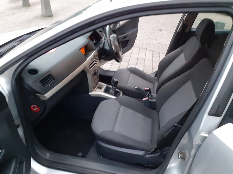 Vauxhall, ASTRA, Hatchback, 2008, Manual, 1598 (cc), 5 doors