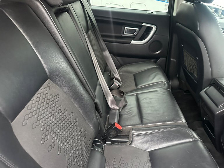 2016 Land Rover Discovery Sport TD4 SE TECH 5-Door Diesel