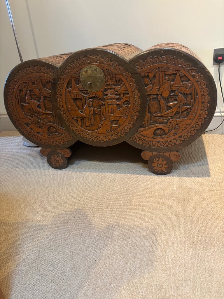 Camphor wooden chest