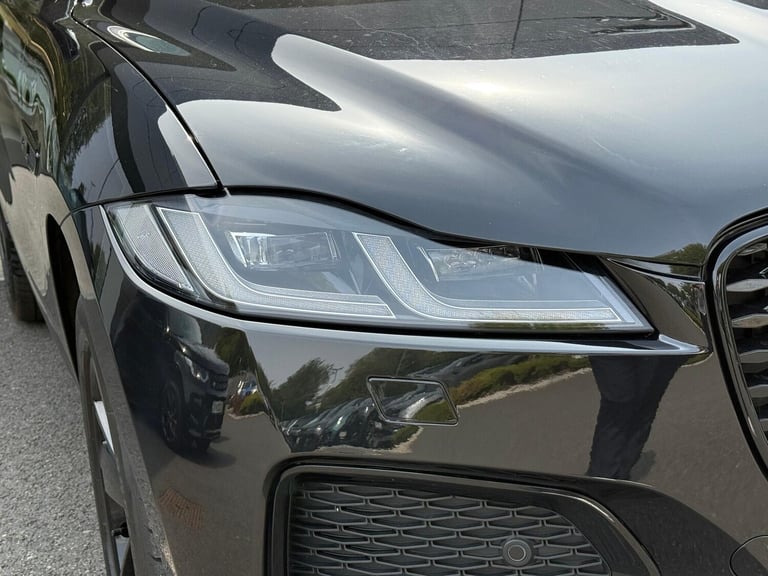 2022 Jaguar F-Pace 2.0 D200 MHEV R-Dynamic Black SUV 5dr Diesel Auto AWD Euro 6 (s/s) (204 ps) ES...