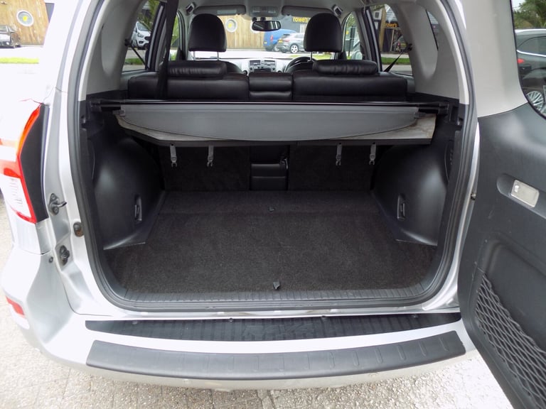 2011 Toyota RAV4 2.2 D-4D XT-R 5dr ESTATE Diesel Manual