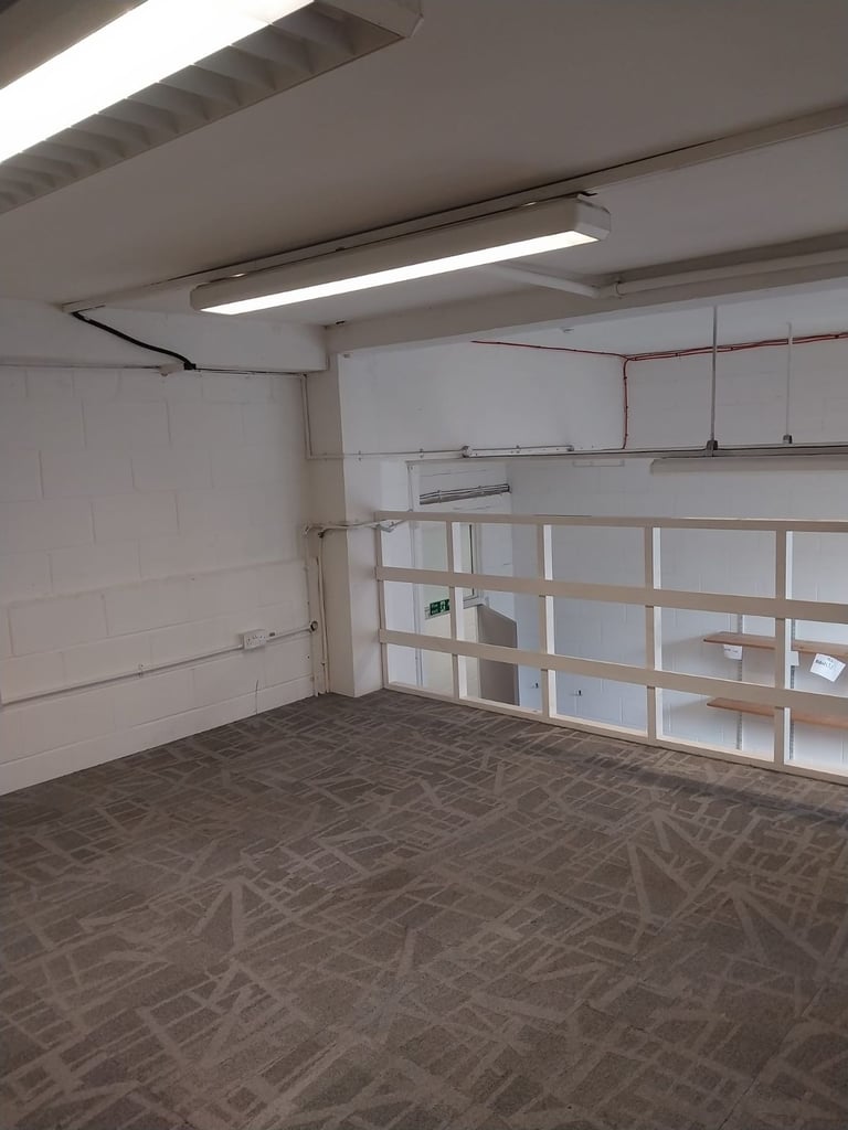 Work Space, Office, Artist Studio, Creative, Finsbury Park. ONE MONTH FREE RENT -  No VAT on rent