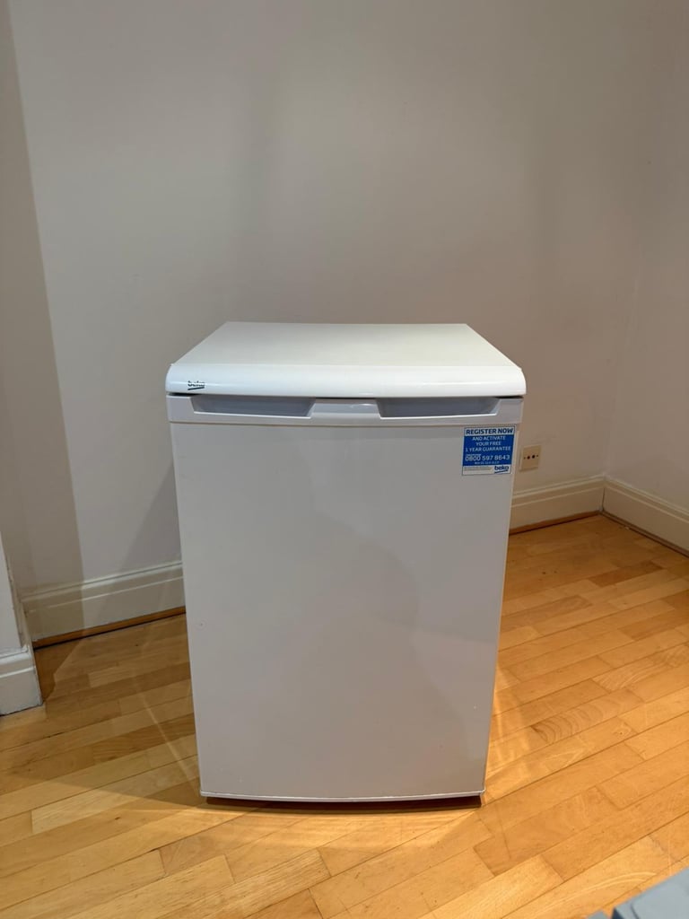image for White Beko Mini Fridge – 3 Shelves + Drawer – Excellent Condition