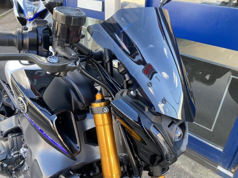 YAMAHA MT-09SP 2022 - FSH - AKRAPOVIC - HEATED GRIPS - TAIL TIDY + MORE