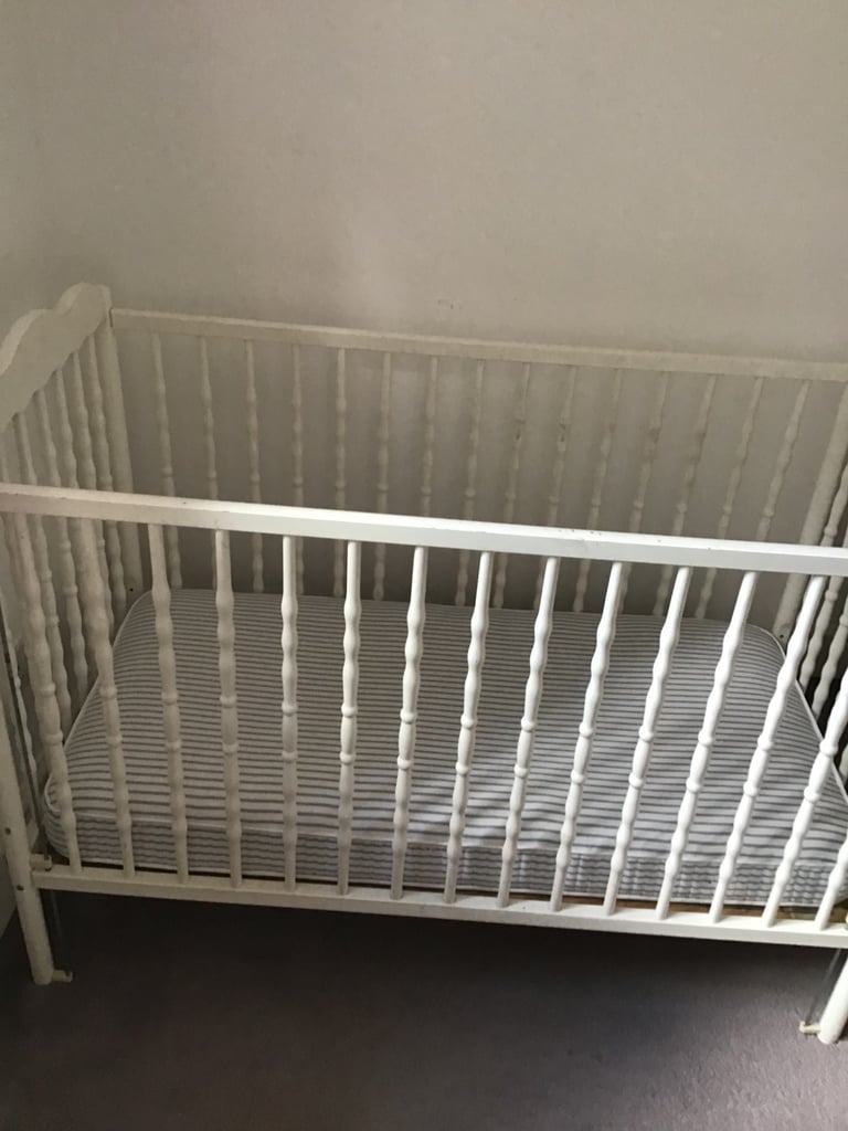 Child cot