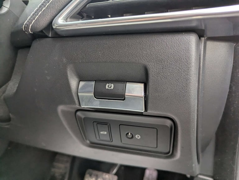 2020 Jaguar XE 2.0d R-Dynamic S 4dr Auto SALOON DIESEL Automatic