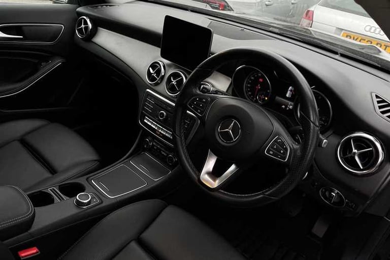2017 Mercedes-Benz GLA 1.6 GLA200 Sport SUV 5dr Petrol 7G-DCT Euro 6 (s/s) (156 ps) SUV Petrol Au...
