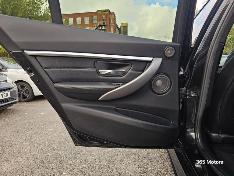 2018 BMW 3 Series 2.0 320i M Sport Shadow Edition Auto xDrive Euro 6 (s/s) 4dr SALOON Petrol Auto...