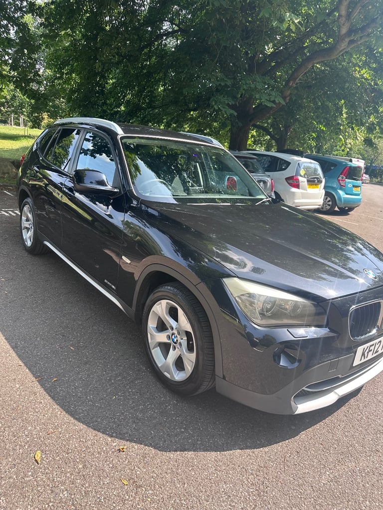 BMW, 2012, 1990 (cc)