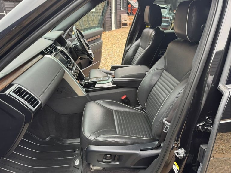 2018 Land Rover Discovery 3.0 SDV6 306 HSE Commercial Auto PANEL VAN DIESEL Automatic