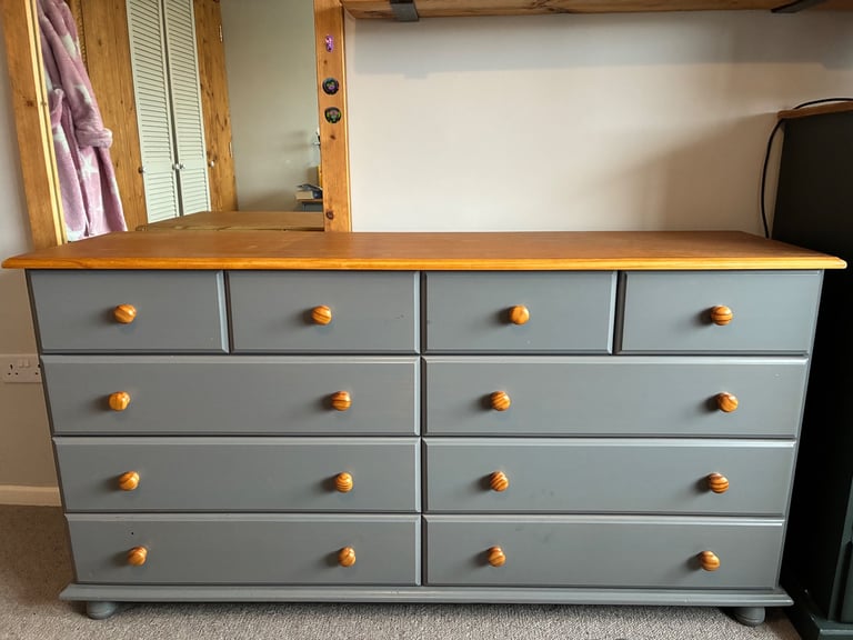 image for Chest of Drawers