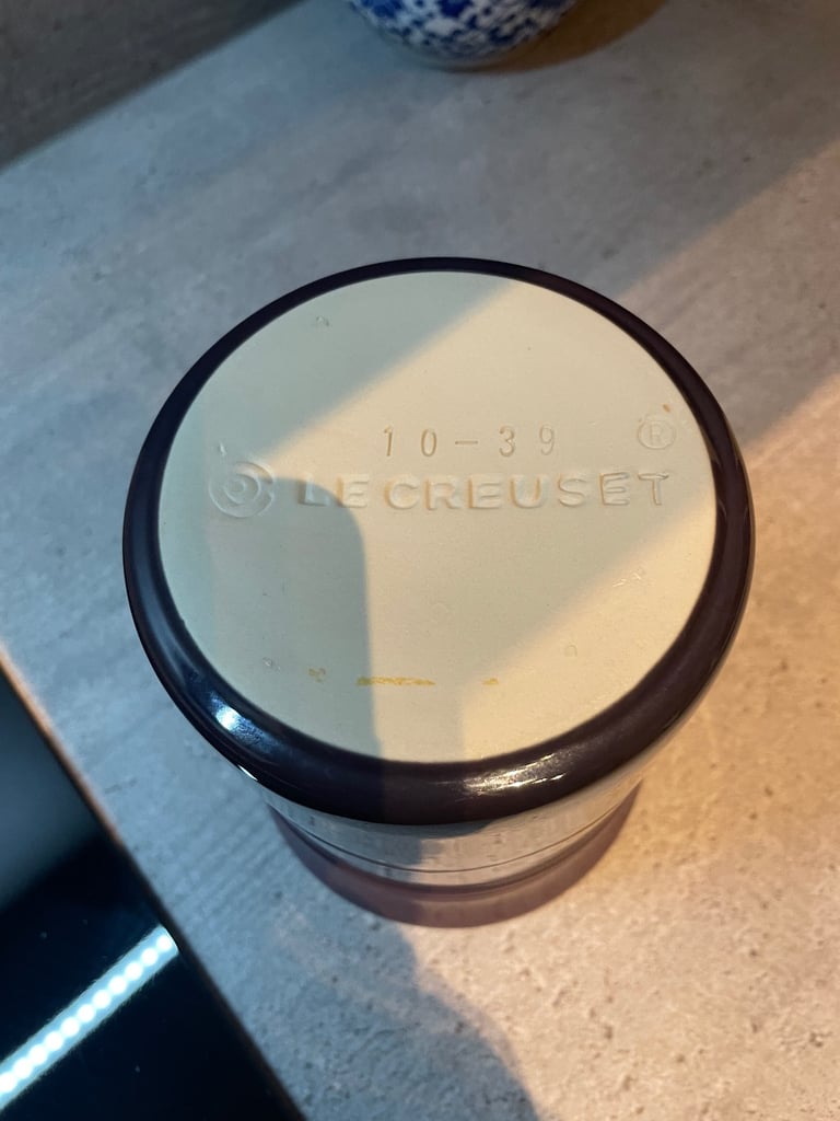 Le Creuset Kitchen Utensil Holder Cassis