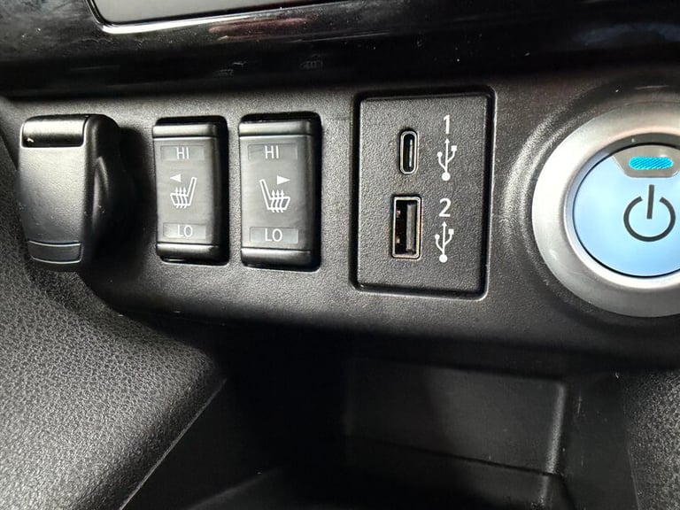  Nissan Leaf LEAF N-connecta 5dr Hatchback Electric Automatic