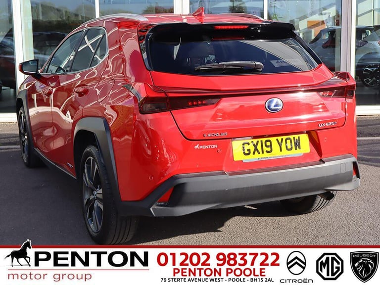  Lexus UX 2.0 250h Premium SUV 5dr Petrol Hybrid E-CVT Euro 6 (s/s) (184 ps) Petrol/Electric Hybr...
