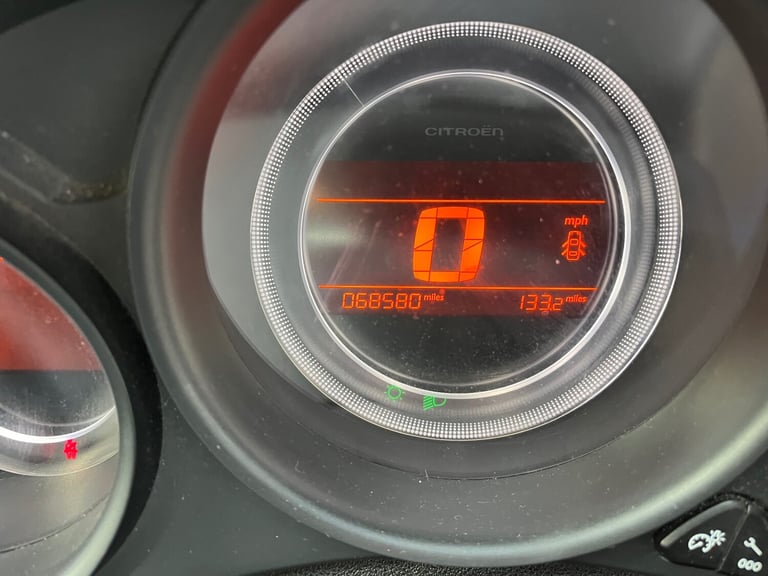 2014 Citroen C4 1.6 HDi VTR 5dr HATCHBACK Diesel Manual