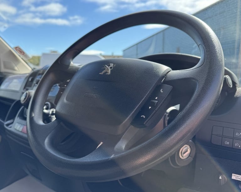 2018 Peugeot Boxer 2.0 BlueHDi H2 17 Seat Minibus LITE (PSV) 130ps Minibus Diesel Manual