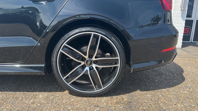 2014 Audi A3 1.8 TFSI S line S Tronic quattro Euro 6 (s/s) 3dr HATCHBACK Petrol Automatic