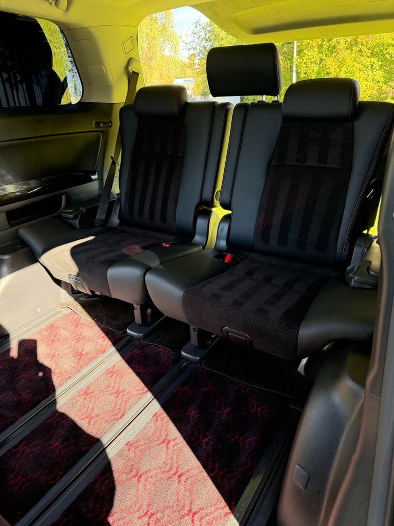 2012 TOYOTA VELLFIRE, WHITE,Golden Eyes 2, 2.4ltr. 7 Seater, Twin Sun roofs, 