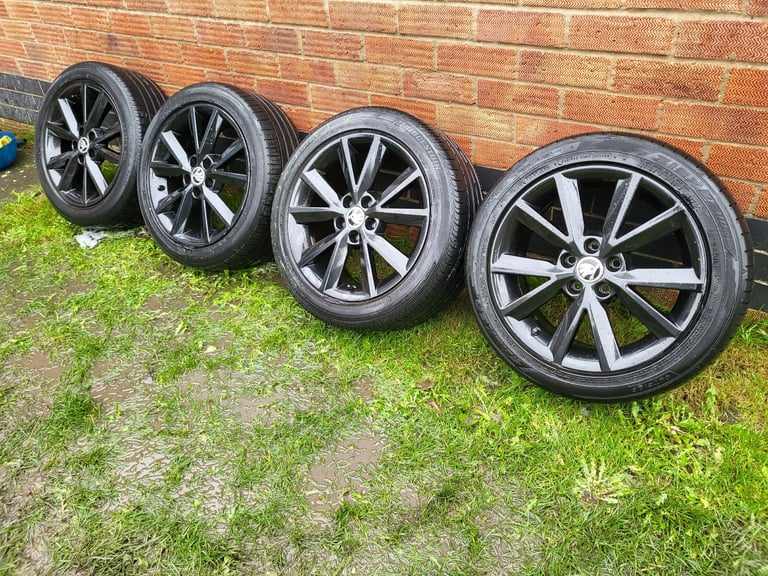 16 inch 5x100 Skoda Fabia Alloy wheels 