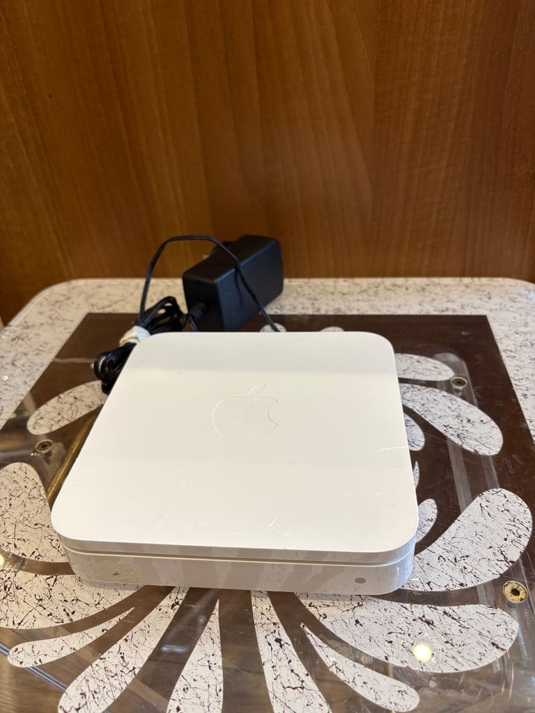 image for Apple AirPort Extreme A1354 
