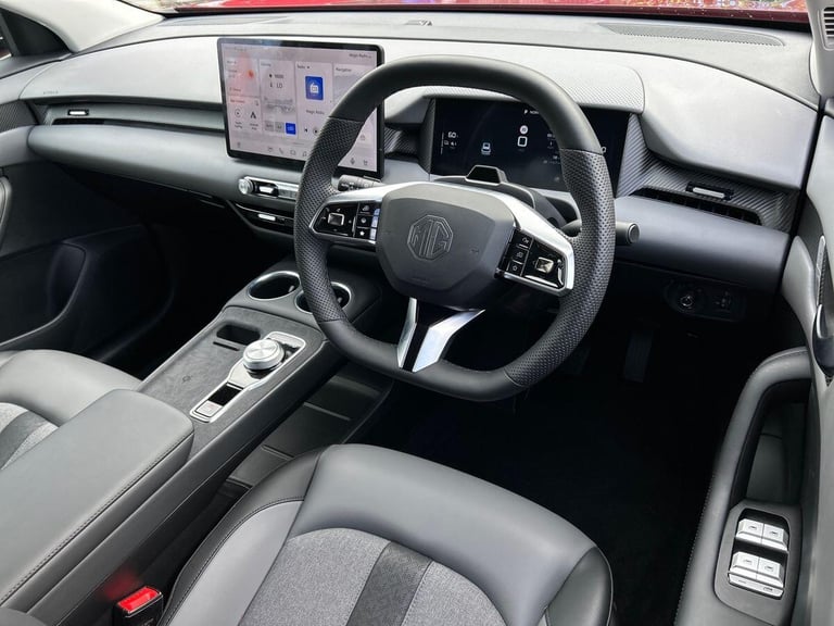 2025 MG MG S5 64kWh Trophy Long Range SUV 5dr Electric Auto (231 ps) SUV ELECTRIC Automatic
