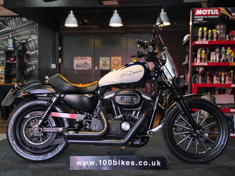 image for 2015 HARLEY-DAVIDSON XL883 15 CUSTOM 8,866 MILE'S 