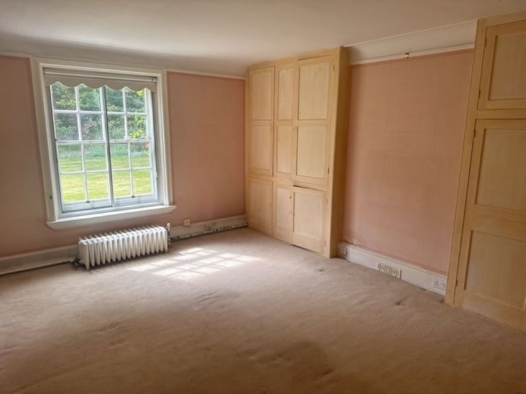 6 bedroom property for rent 