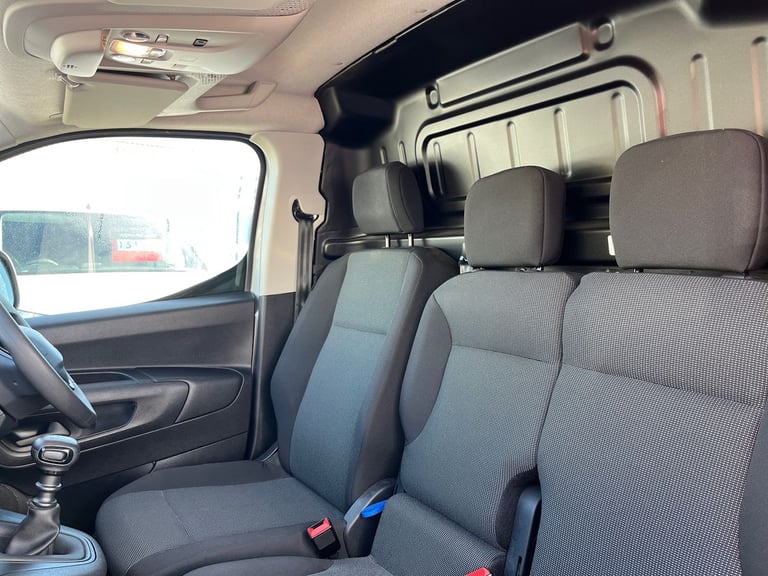  Peugeot Partner 1.5 Bluehdi 1000 Professional Standard Panel Van 5dr Diesel