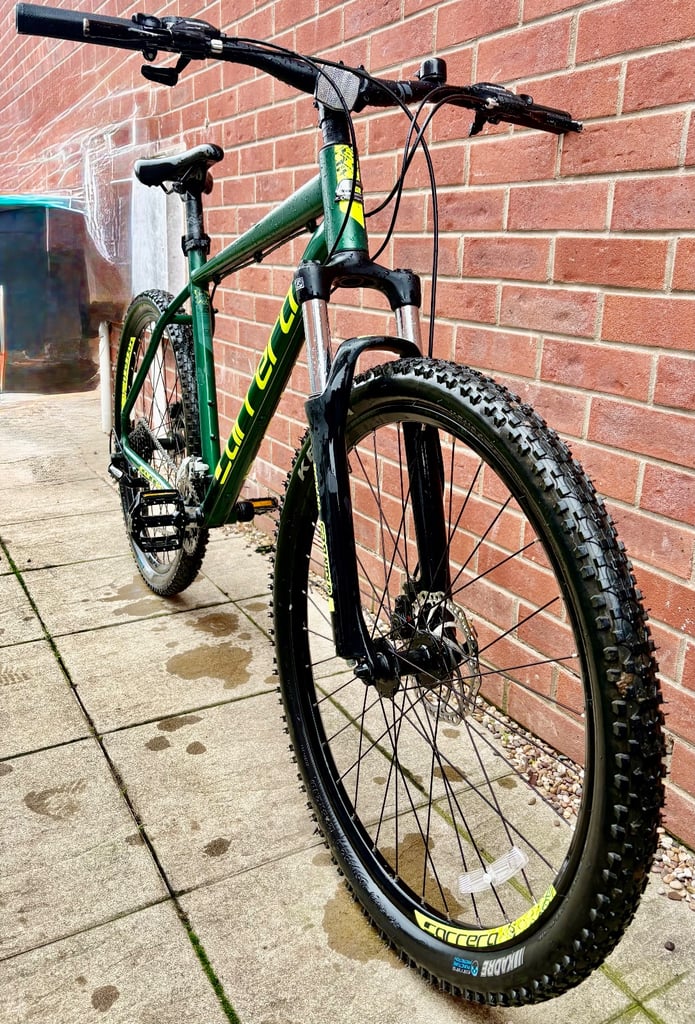 Men’s Carrera vengeance 27.5 mountain bike £120 if gone today 