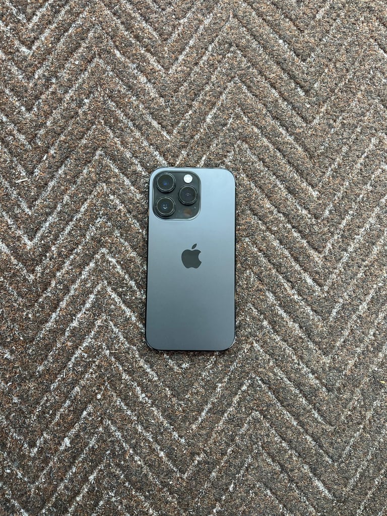 Apple iPhone 14 Pro 128GB Unlocked Excellent Condition