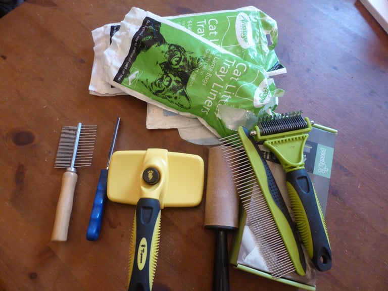 Various Items for Pet Cats