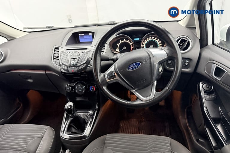 2015 Ford Fiesta 1.25 82 Zetec 5dr HATCHBACK PETROL Manual