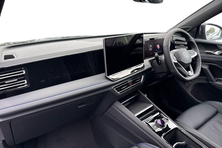 2025 Volkswagen Tiguan 1.5 TSI eHybrid 19.7kWh R-Line DSG Euro 6 (s/s) 5dr SUV Automatic
