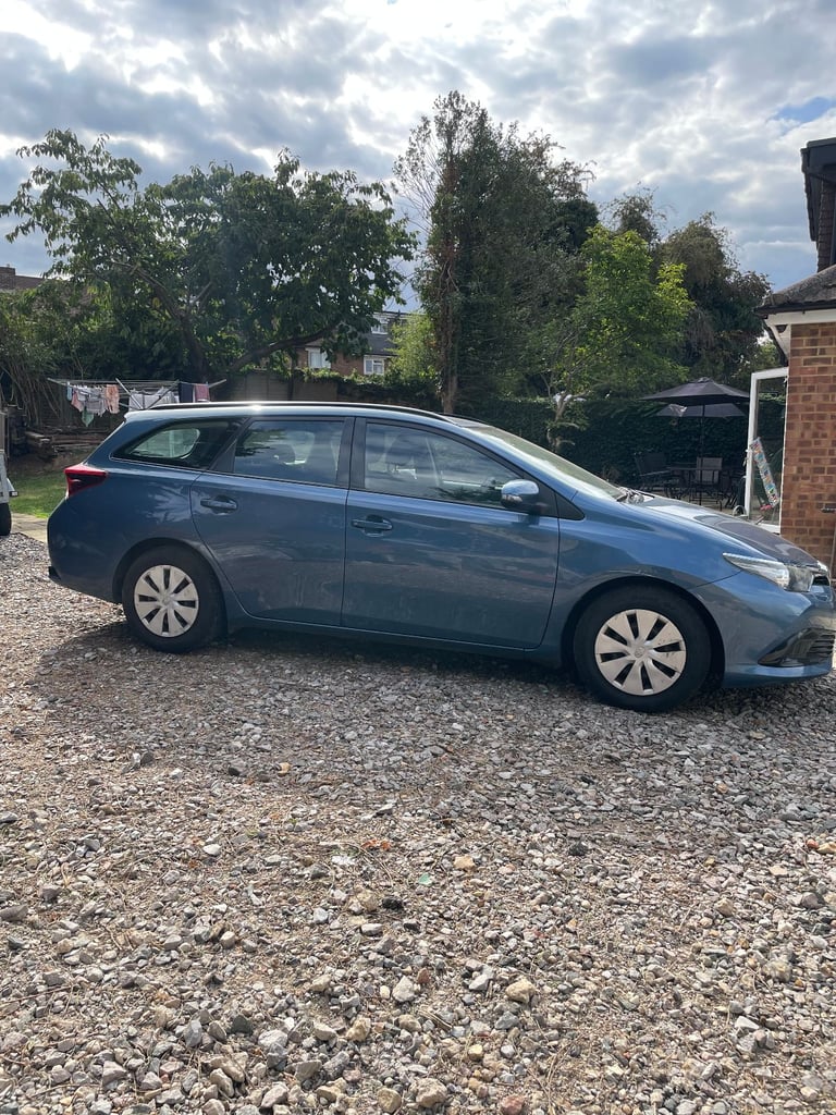 Toyota, AURIS, Estate, 2015, Manual, 1364 (cc), 5 doors