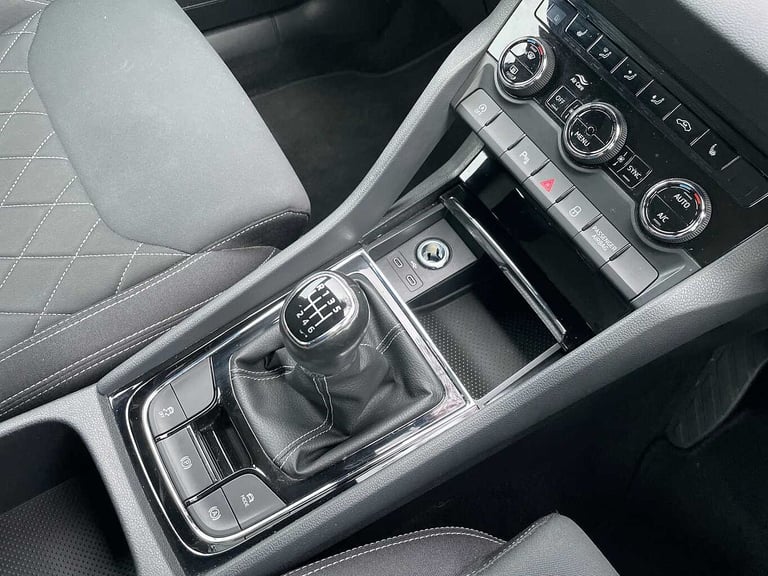 2022 Skoda Karoq 1.5 TSI Sportline 5dr SUV Petrol Manual