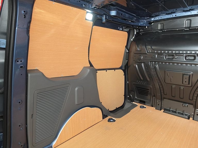 Ford Transit Connect 240 1.5 EcoBlue 100PS 'Limited' L1 Euro 6 Small Panel Van