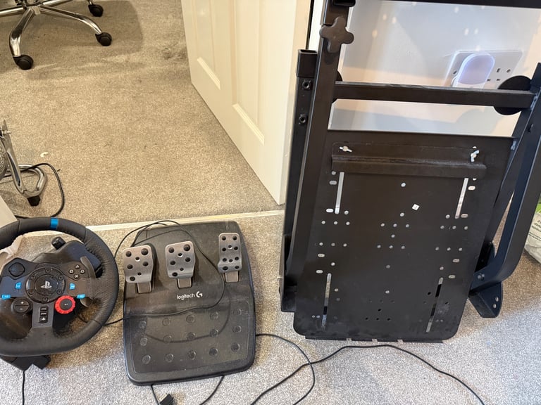 Logitech G29 Racing Steering Wheel And Stand