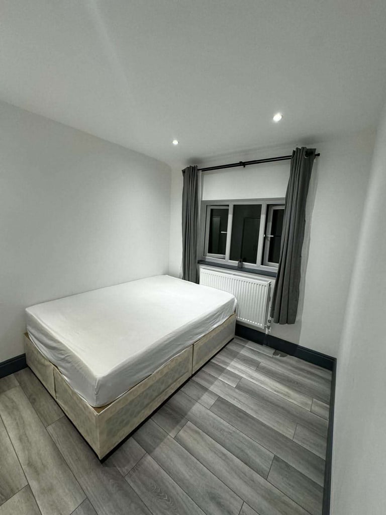 Double room available in South East London 