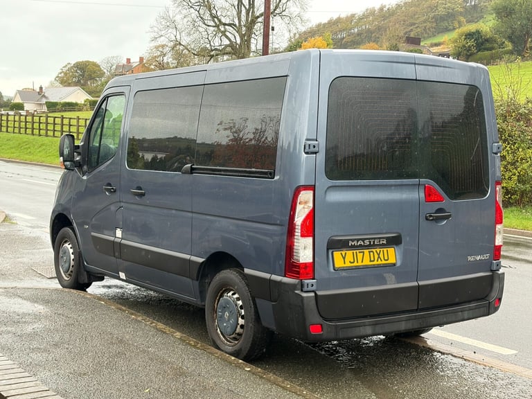 2017 Renault Master SL28dCi 170 Business AUTOMATIC WHEELCHAIR ACCESS/CAMPER PANEL VAN Diesel Auto...
