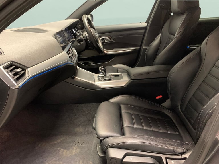 2021 BMW 3 Series 330e xDrive M Sport 4dr Step Auto SALOON PETROL/ELECTRIC Automatic