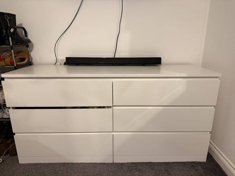 image for Chest of drawers 