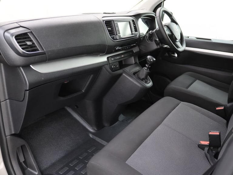 2022 Toyota PROACE CITY Verso 1.5D Shuttle Medium 5dr MPV DIESEL Manual