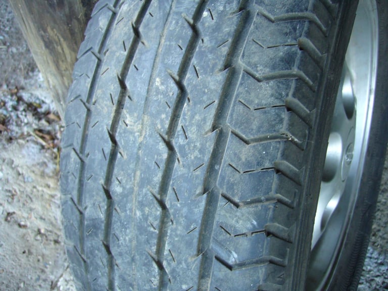 Land Rover alloy wheel