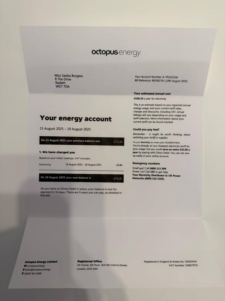 Saskia Burgess Scammer